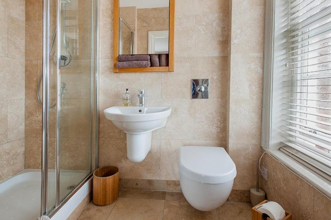 Priory House Apartments Йорк Екстериор снимка