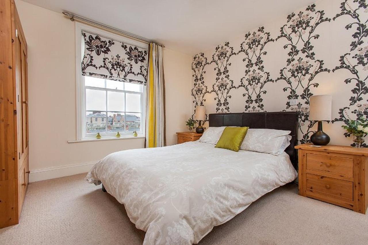 Priory House Apartments Йорк Екстериор снимка