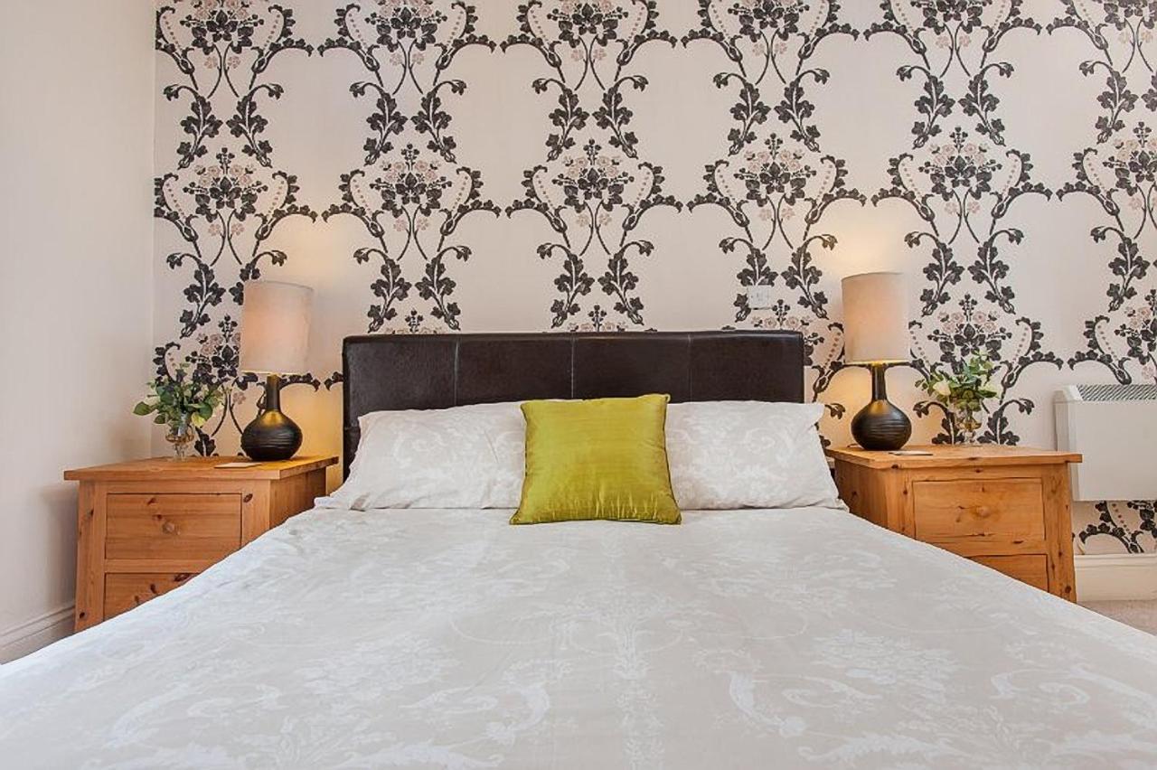 Priory House Apartments Йорк Екстериор снимка
